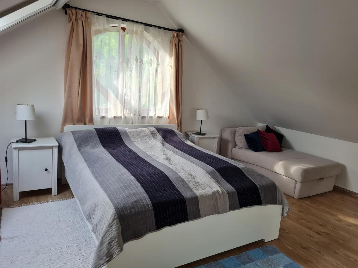 Duzzogó Vendégház Agárd Gárdony Exterior foto
