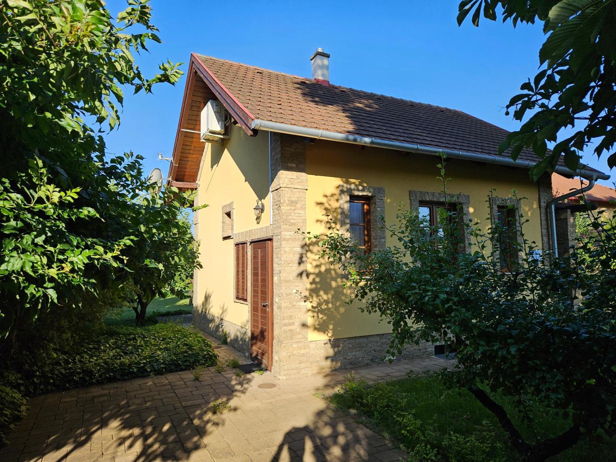 Duzzogó Vendégház Agárd Gárdony Exterior foto